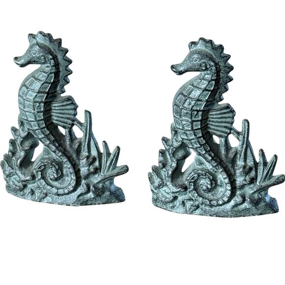 Cast iron sea horses door stops bookends nautical ocean beach Verdigris finish - Picture 2 of 8